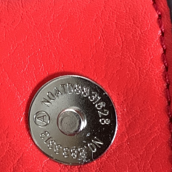 Red Handbag - Picture 4 of 4